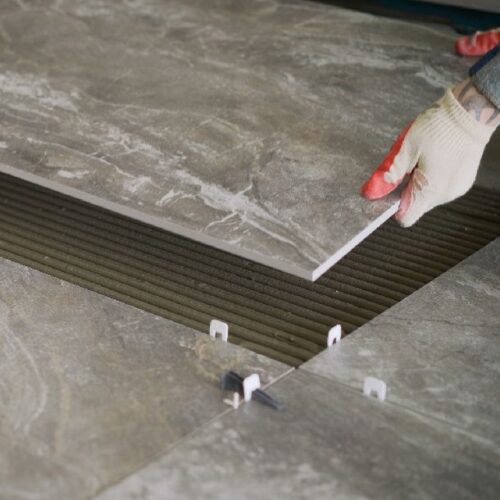 ADHESIVO PORCELANICO GRIS 20 KG